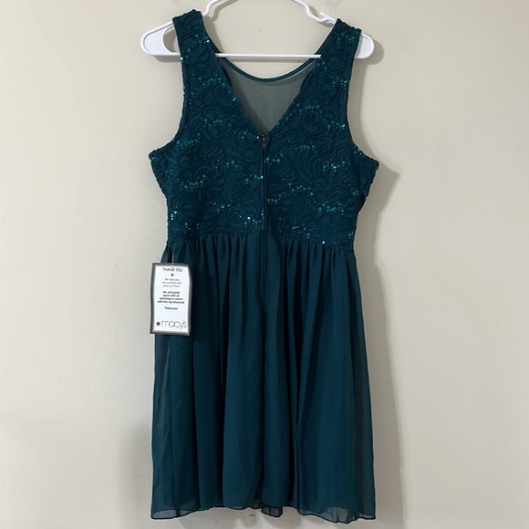 NEW Macy’s Speechless Emerald Green Sequin Lace Fit & Flare Formal Dress Size 13 - Picture 6 of 10